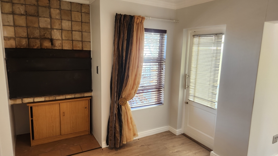 3 Bedroom Property for Sale in Dana Bay Western Cape